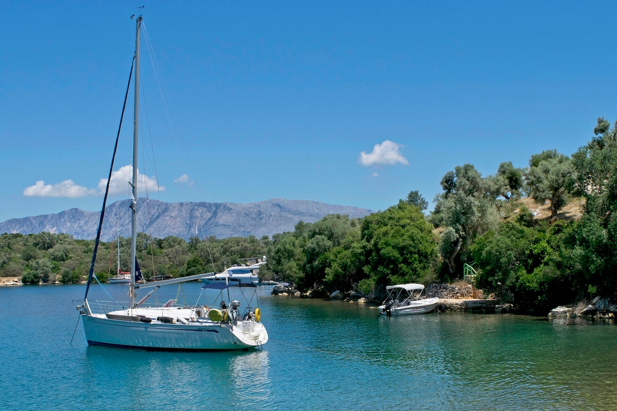 Villa Antisamos overview 2