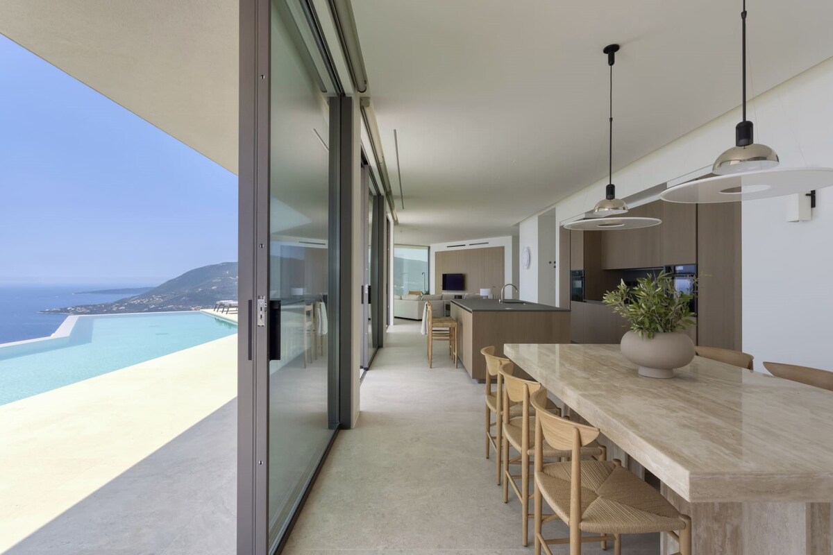 Villa Ithaki overview 3