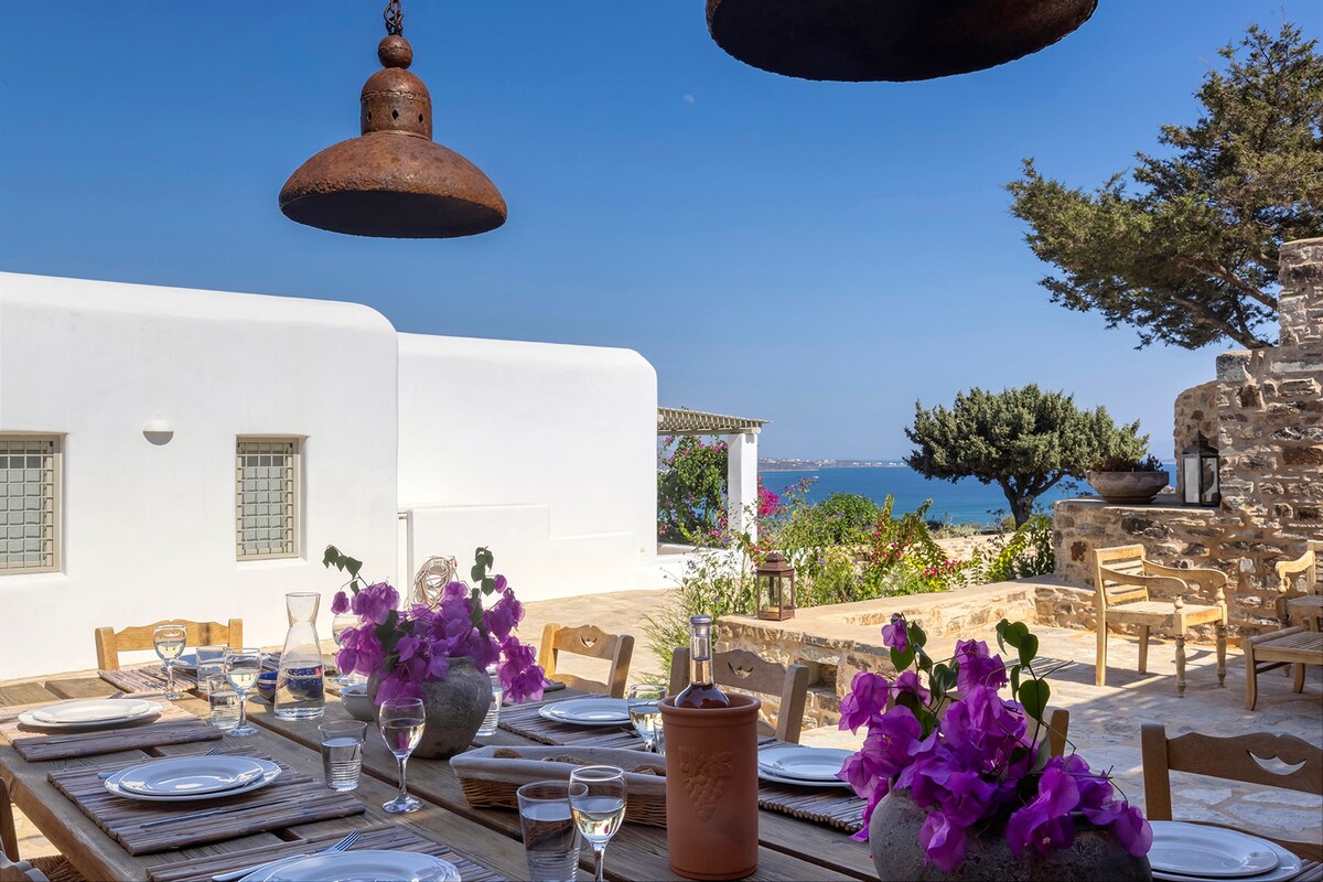Villa Lyda overview 1