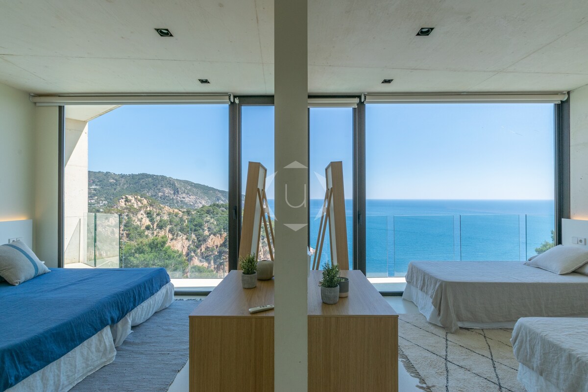 Villa Cap Roig overview 1