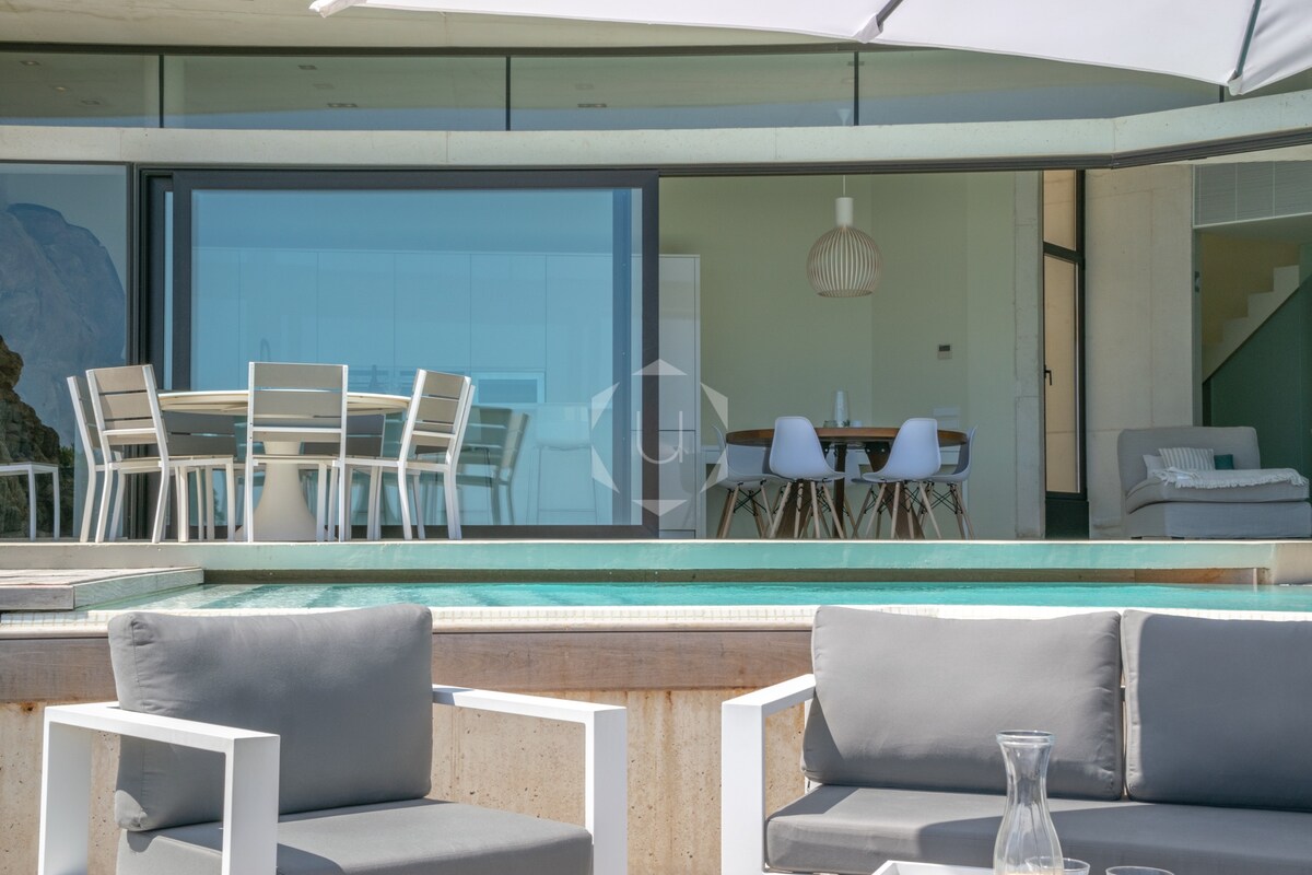 Villa Cap Roig overview 3