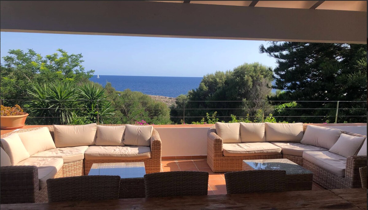 Villa Ciutadella overview 1