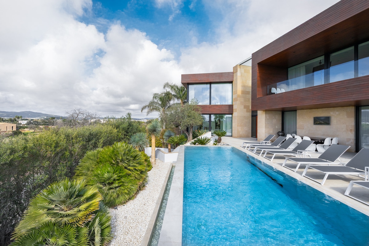 Villa Valeria overview 2