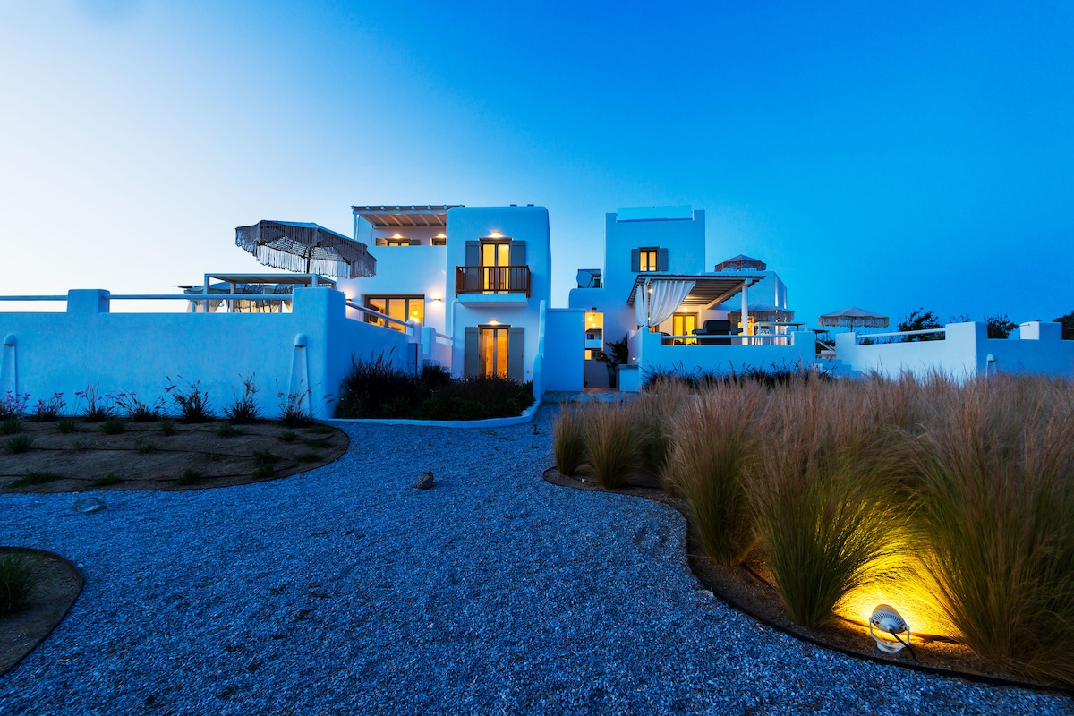 Villa Plaka overview 2