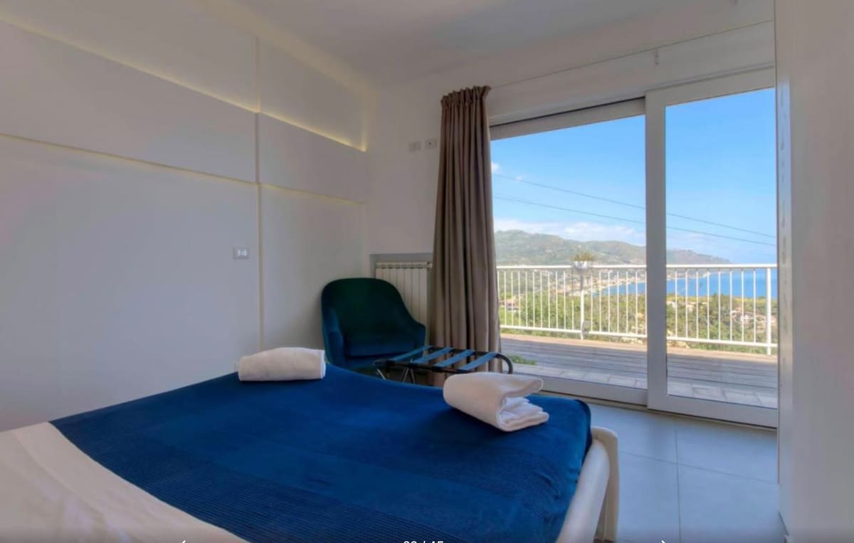 Villa Castelmola overview 2