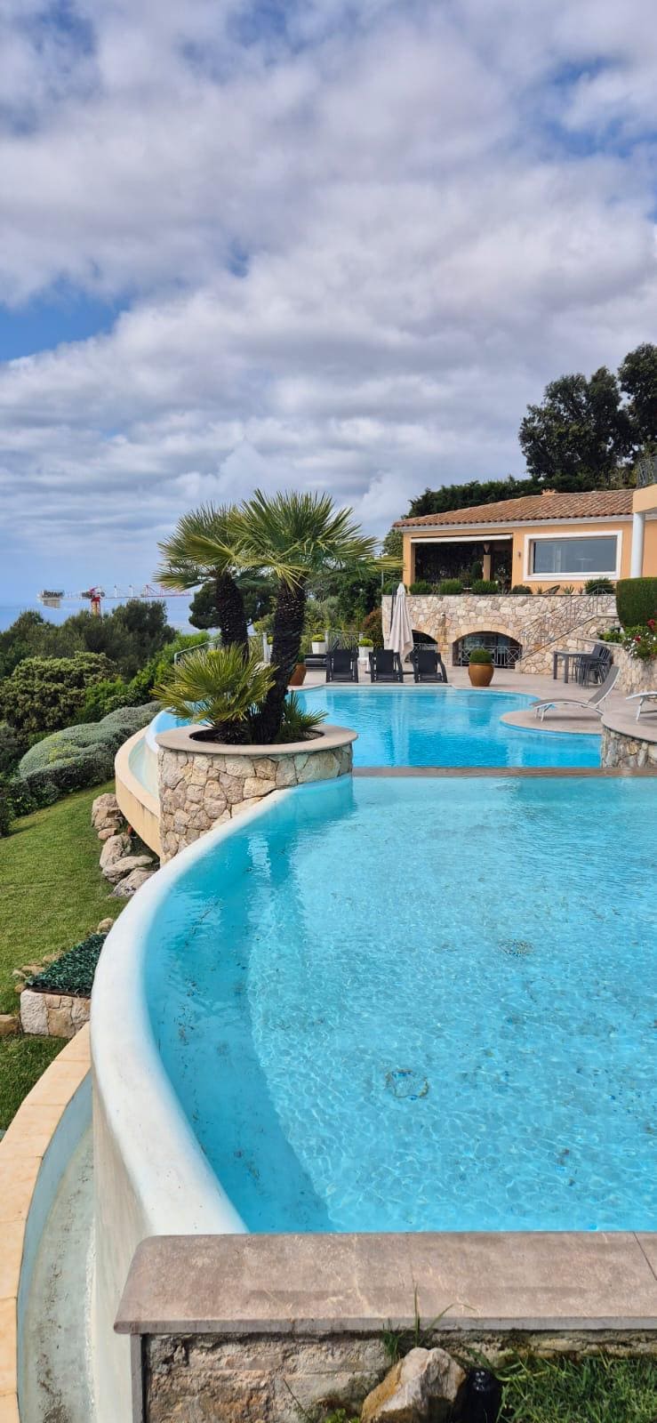 Villa Pausilia overview 1