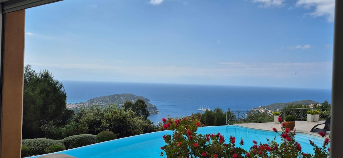 Villa Pausilia overview 3