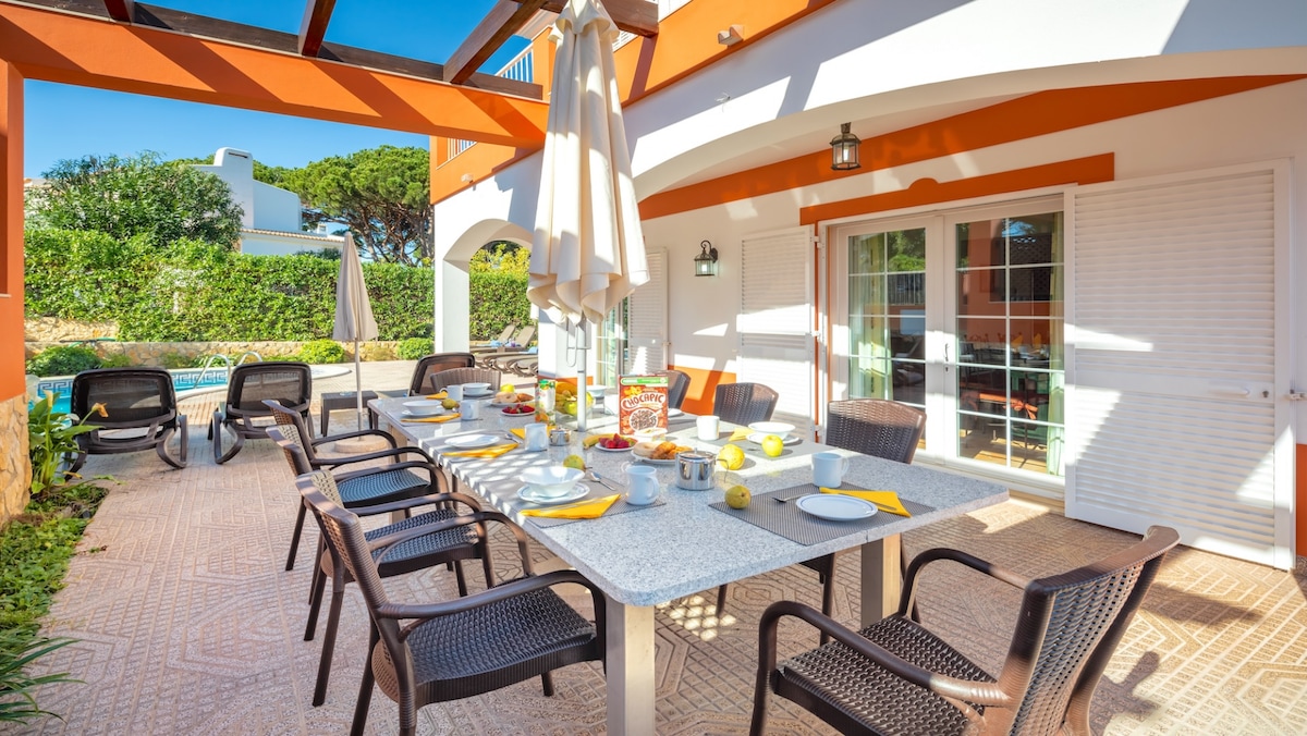 Villa Harmonia overview 1