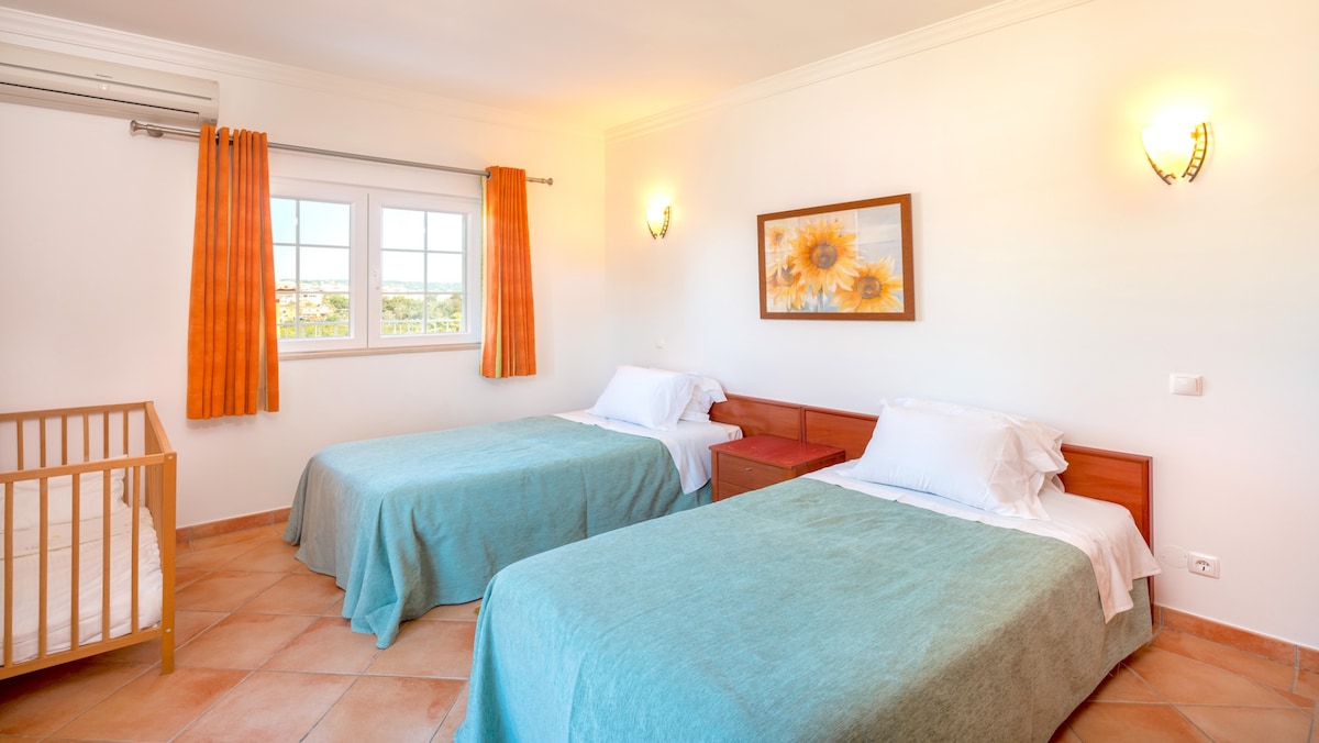 Villa Harmonia overview 3