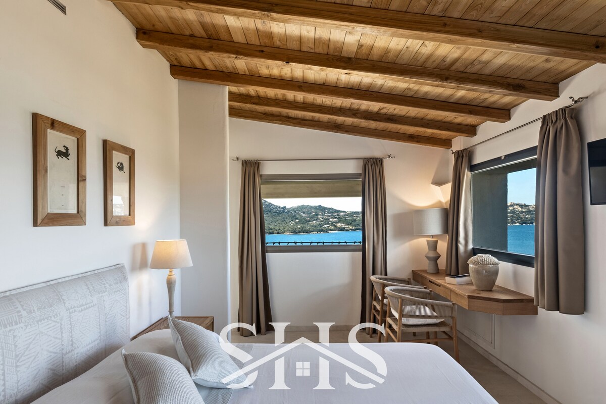 Casa Cristallina overview 1