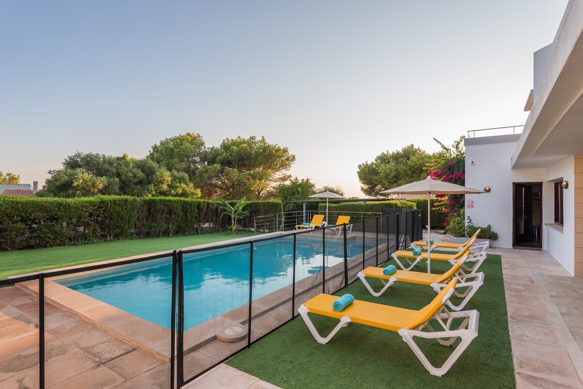 Villa Cala Morell overview 3