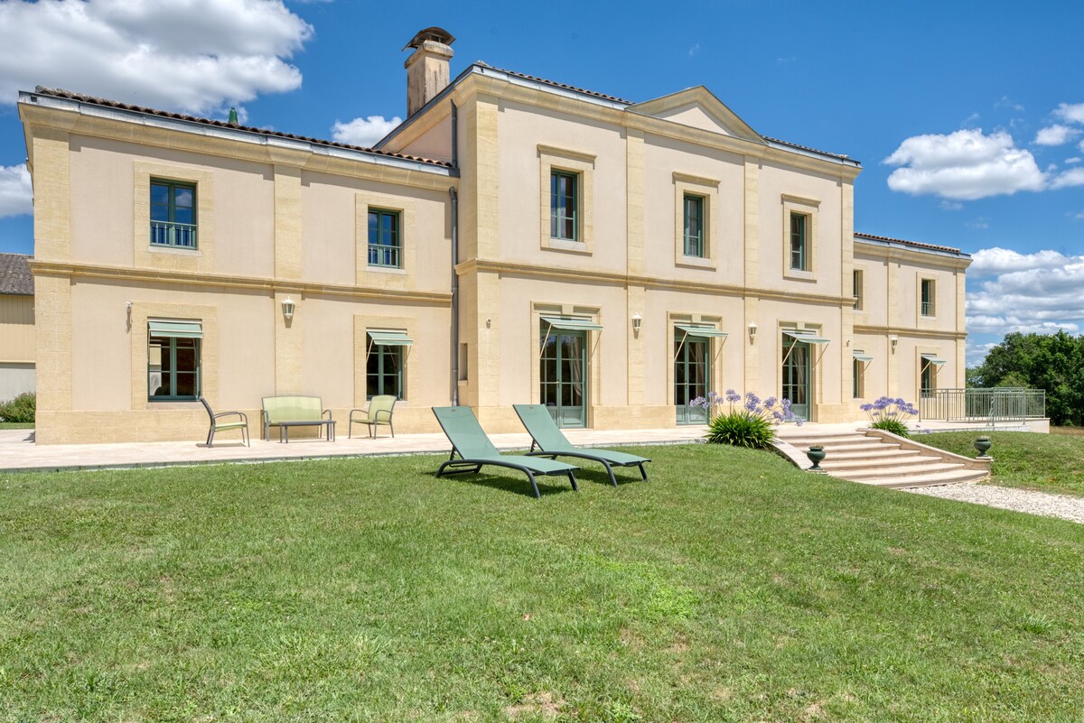 Château des Bories overview 3