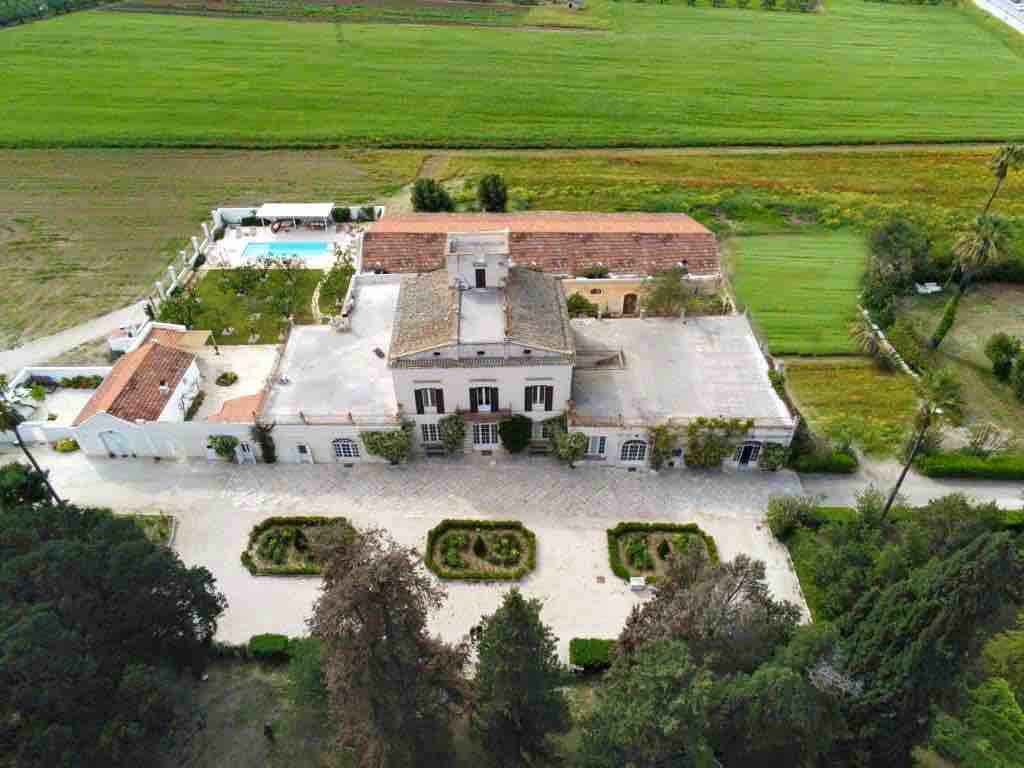 Masseria Trullo overview 1