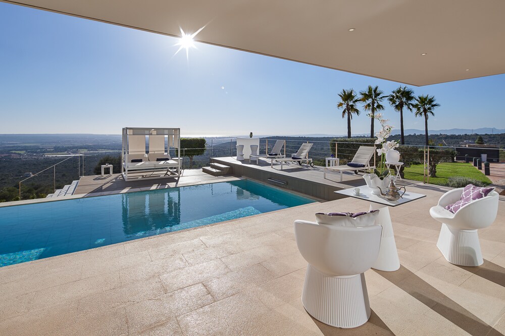 Villa Calvia overview 3