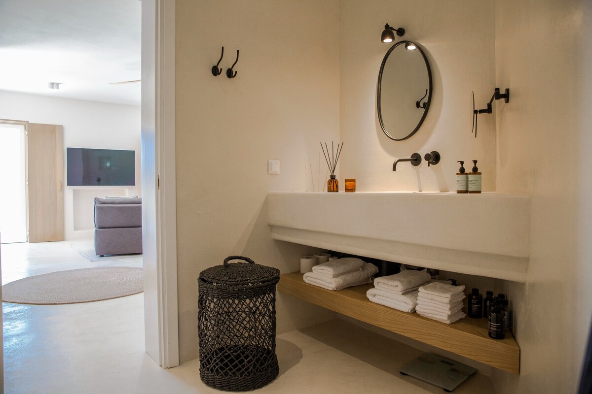 Villa Elaion overview 1