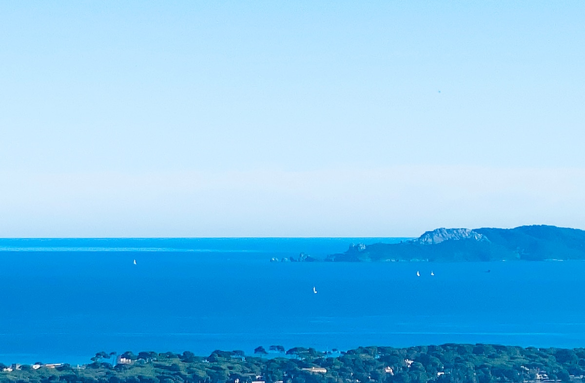 Villa des Iles overview 3
