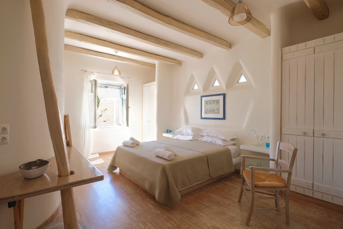 Villa Chrysos overview 2