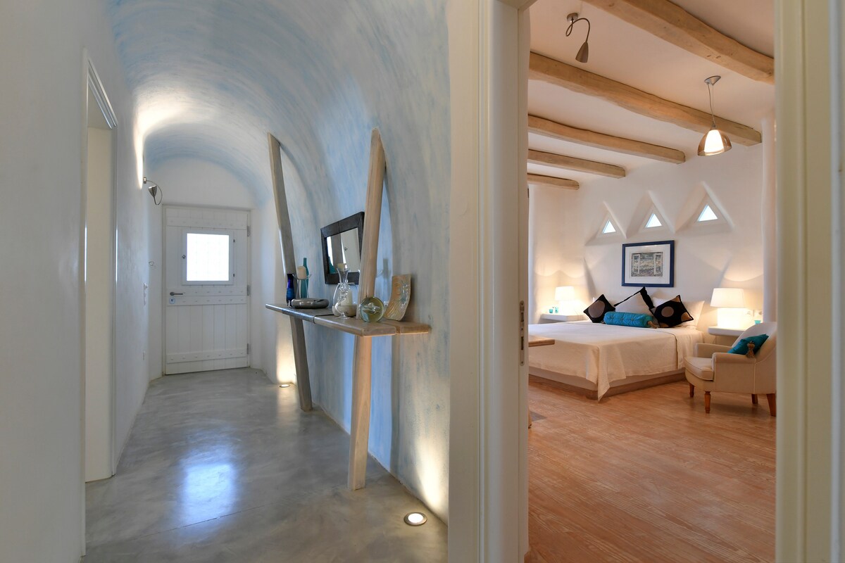 Villa Chrysos overview 3