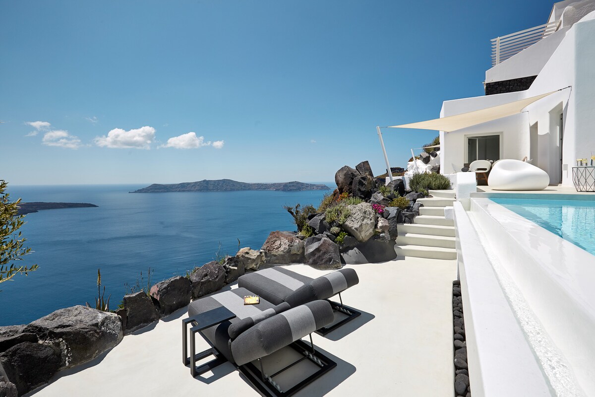 Villa Etheras overview 1