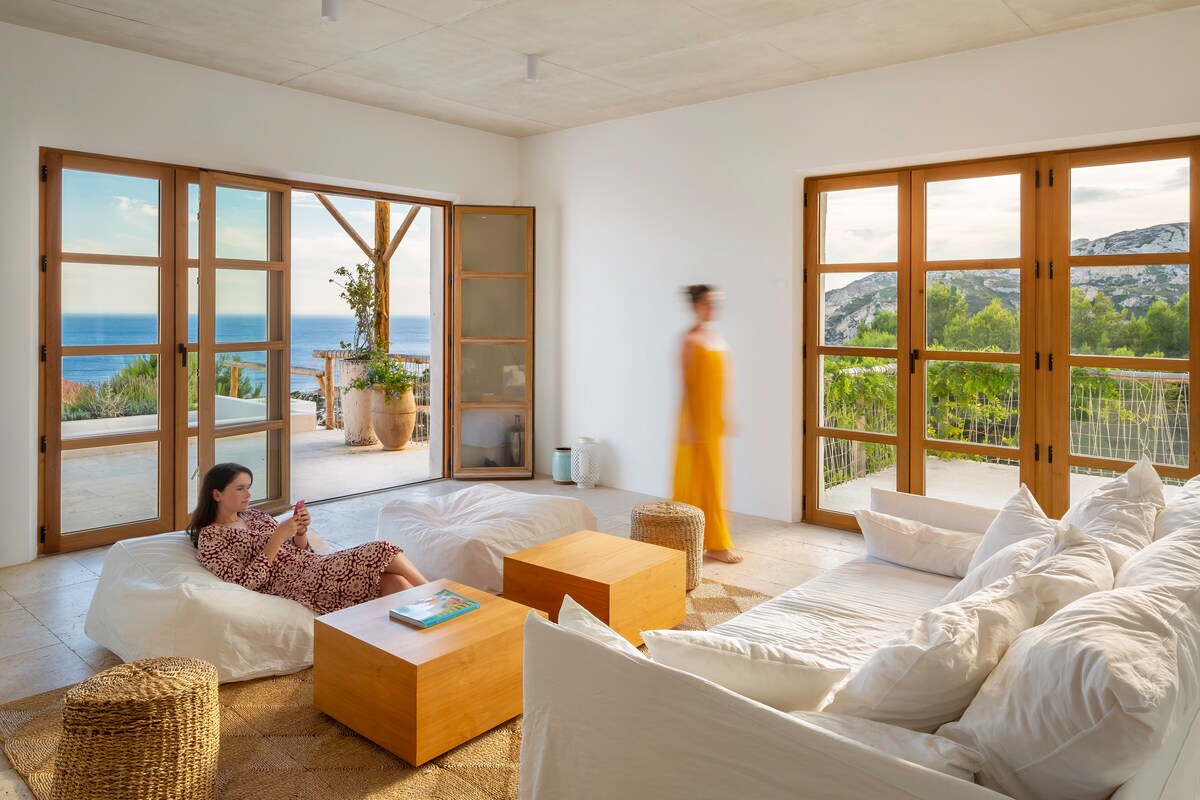 Villa des Goudes overview 3