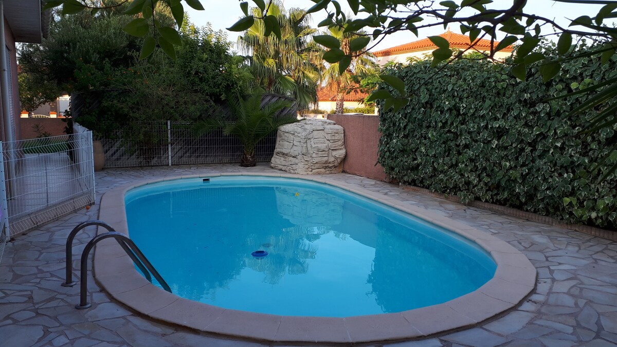 Villa des Lavandes overview 2