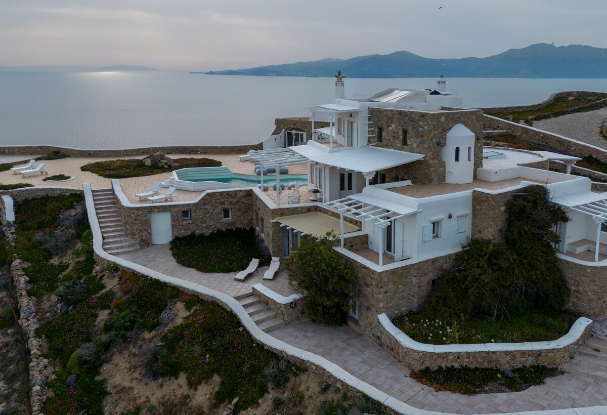 Villa Ornos overview 3