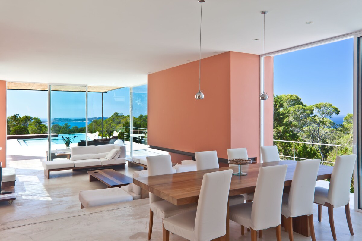 Villa Es Calo overview 2