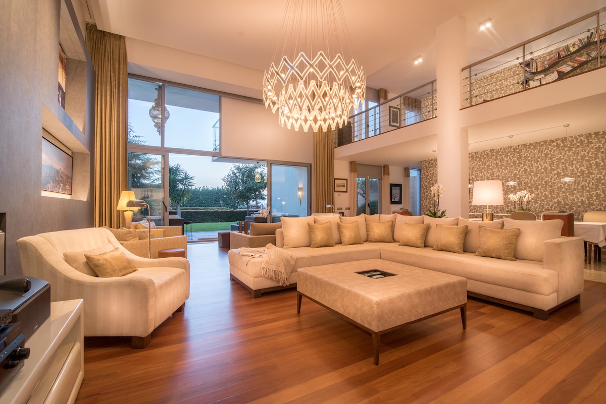 Casa Laranja overview 1