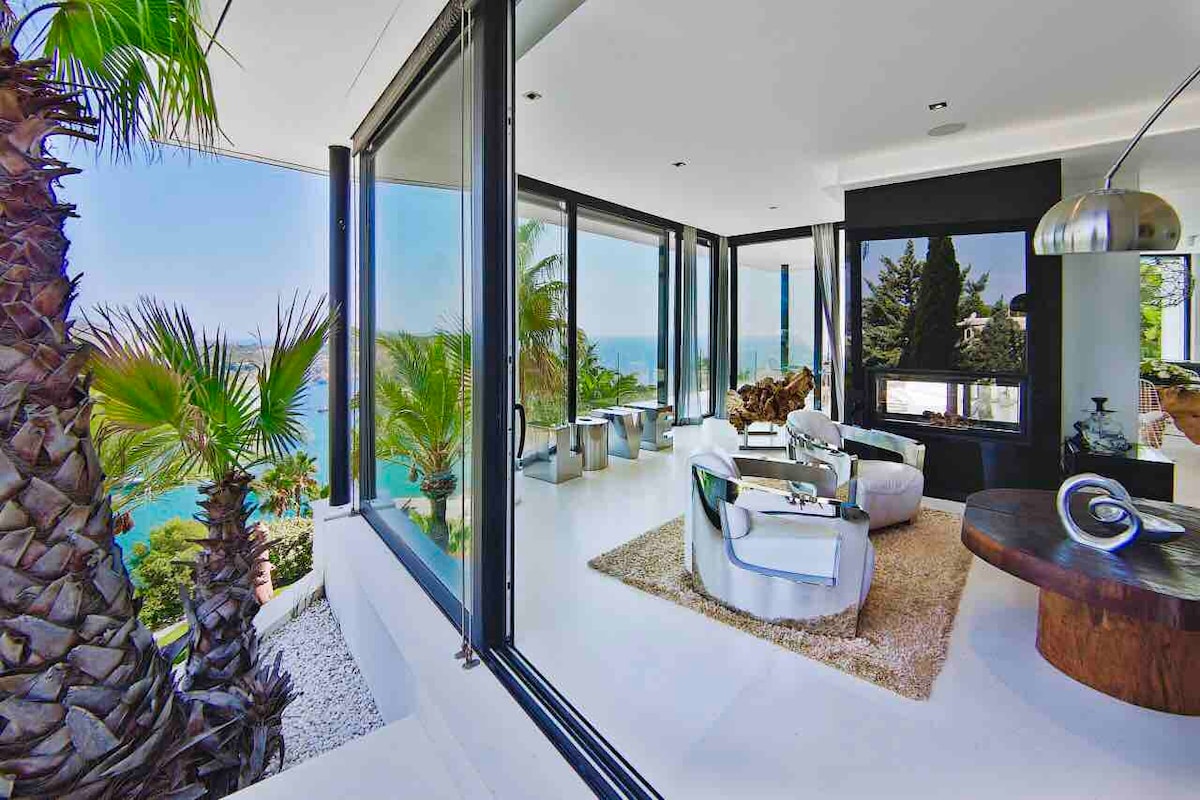 Villa Can Furnet overview 2