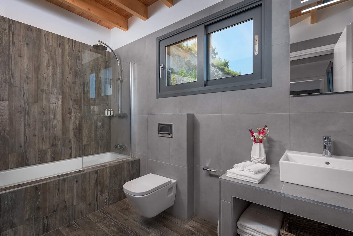Villa Oceanos overview 2