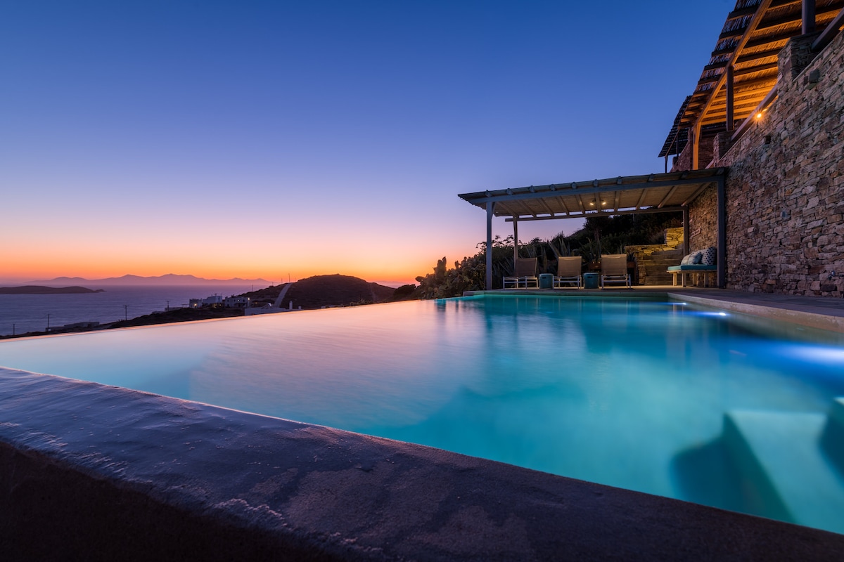 Villa Despotiko overview 1