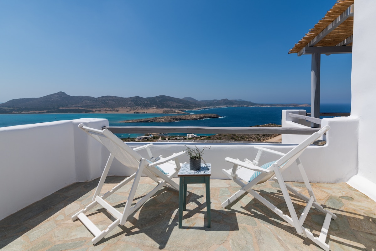 Villa Despotiko overview 2