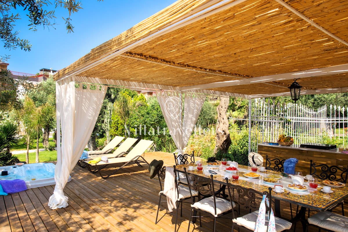 Casa Messina overview 1