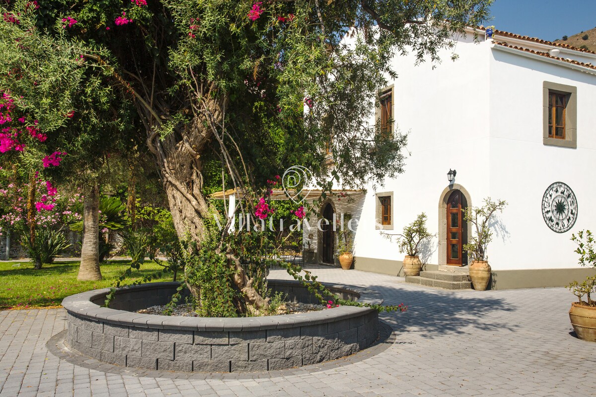 Casa Messina overview 3