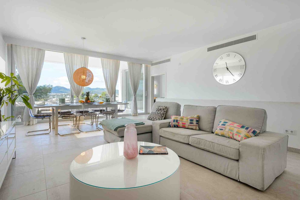 Villa San Carlos overview 2