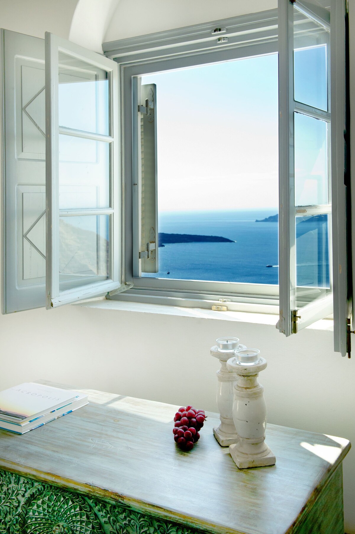 Villa Perivolos overview 2