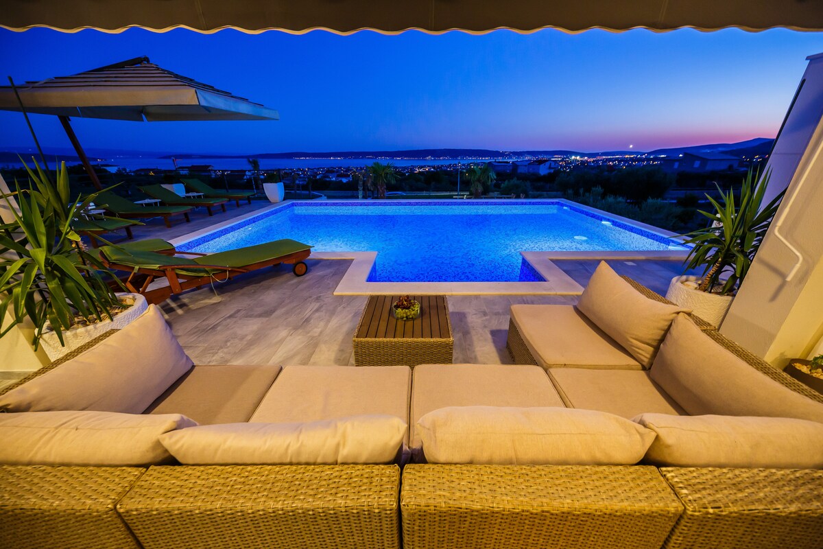 Villa Plava overview 1
