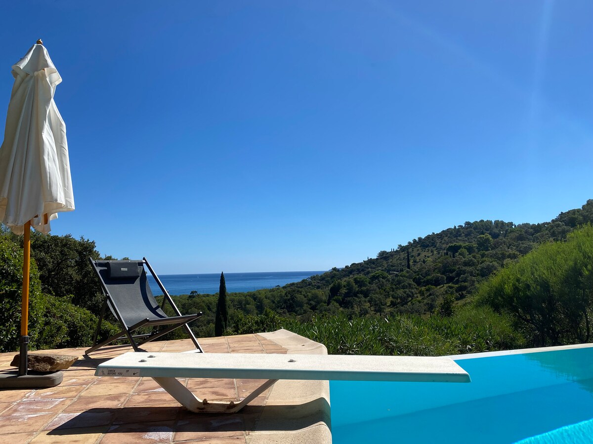 Villa du Gaou overview 1