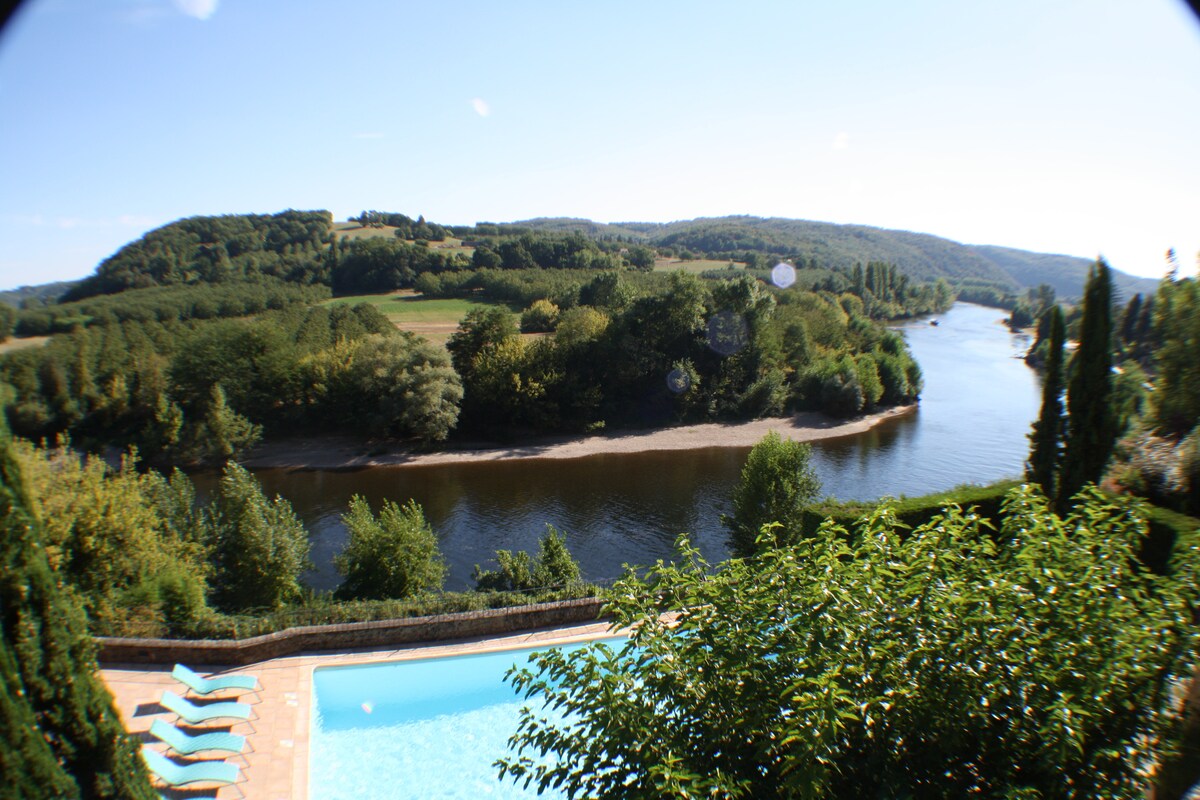 Villa Bellevue overview 1