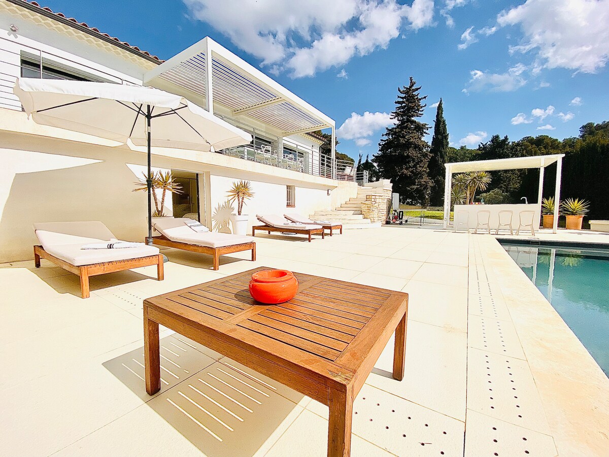 Villa Iconique overview 3