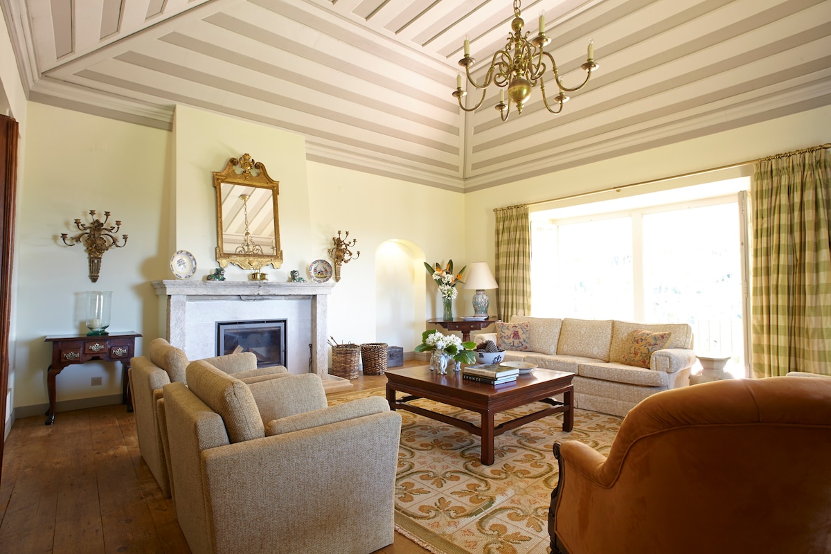 Villa Seteais overview 1