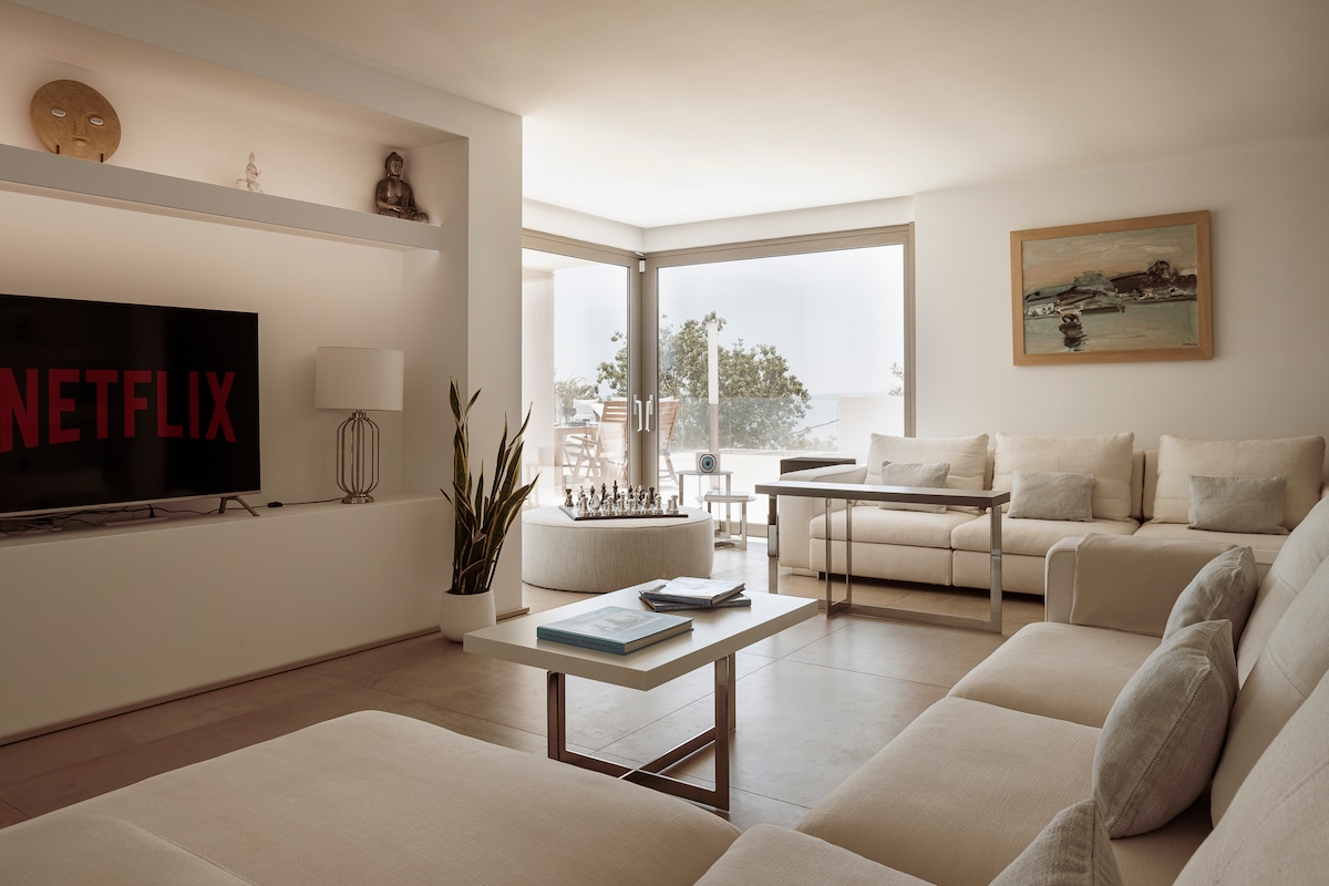 Villa Elios overview 1