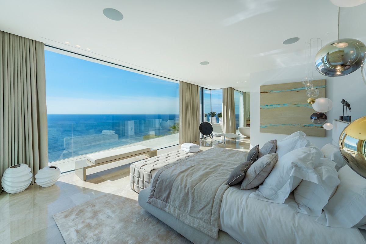 Villa Blue Sky overview 1