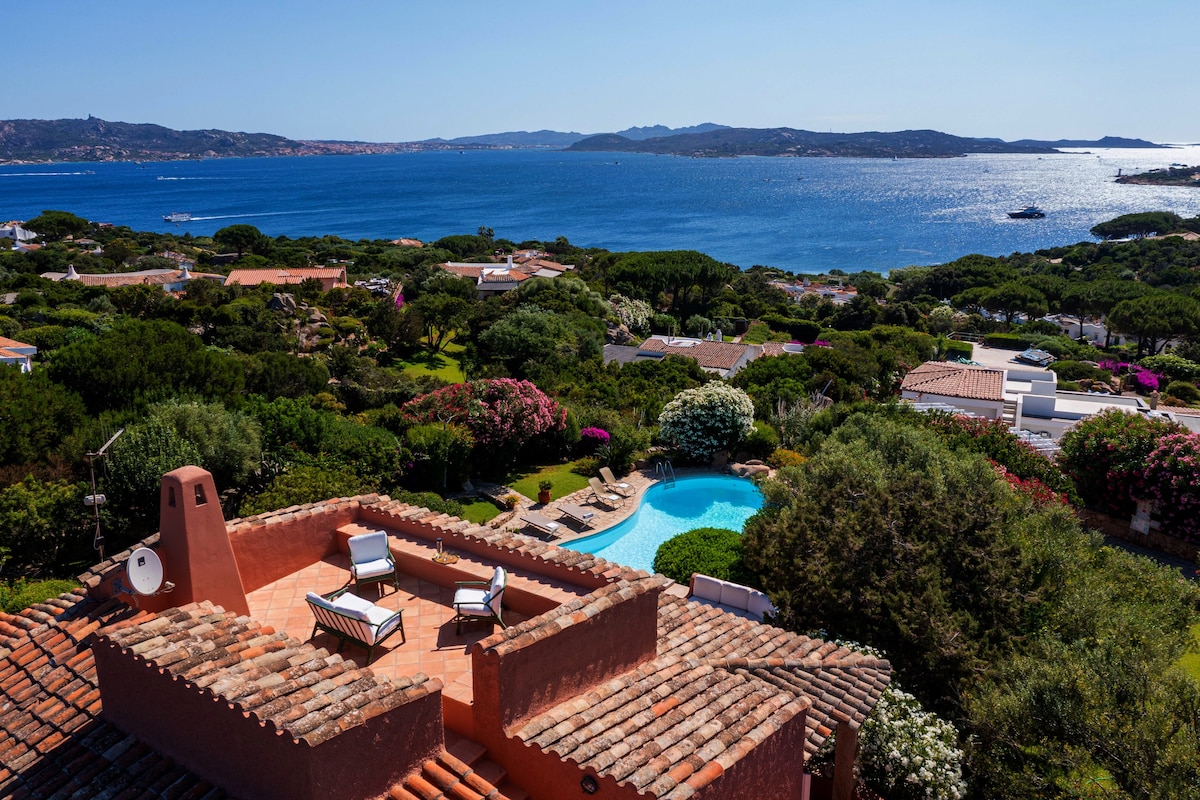 Villa Emeralda overview 1