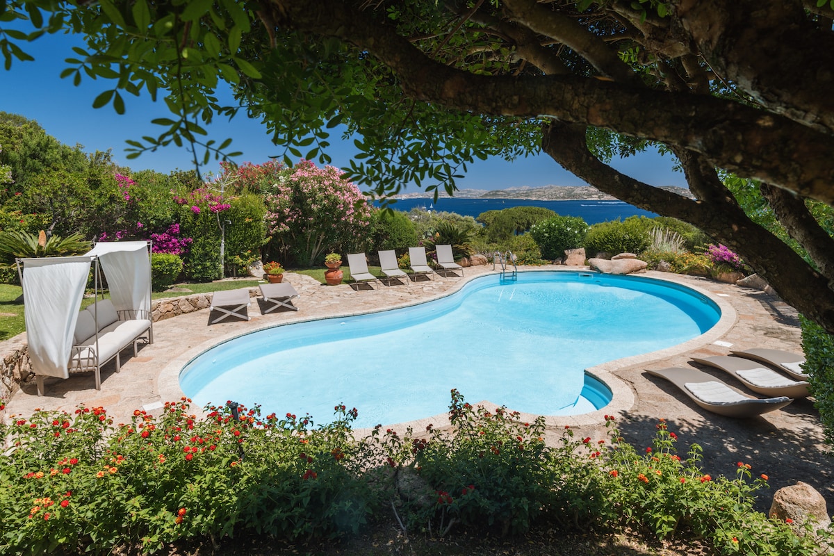 Villa Emeralda overview 2