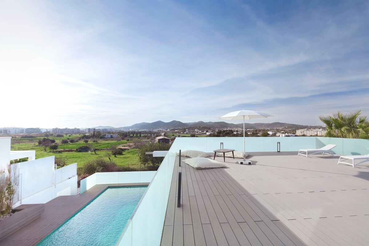 Villa Talamanca overview 3