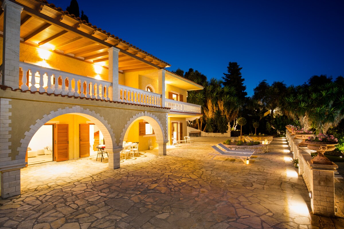 Villa Olea overview 1