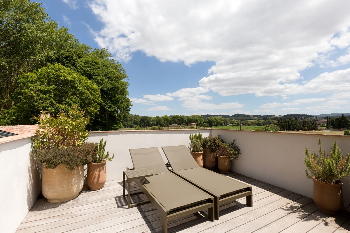 Villa des Remparts overview 2