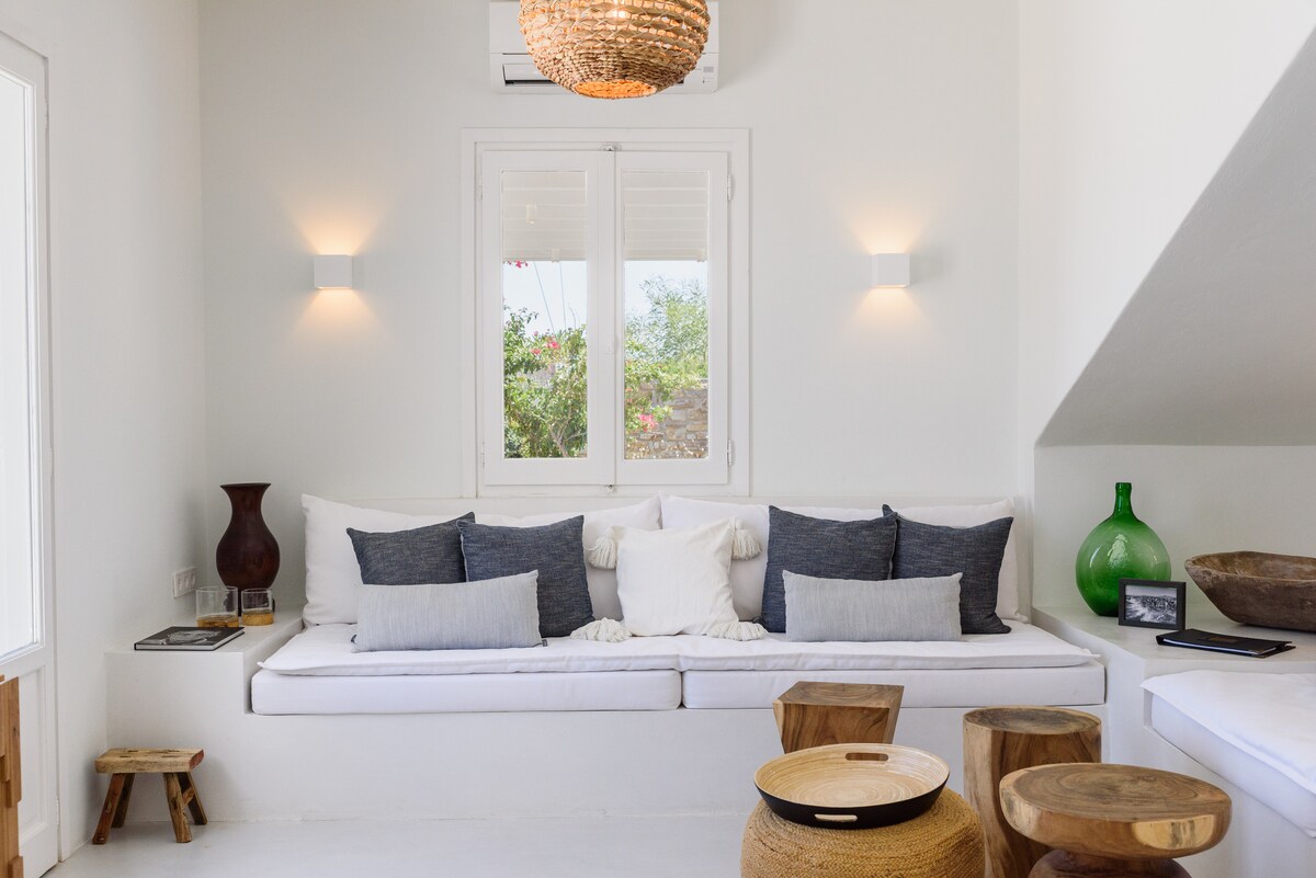 Villa Nostos overview 2