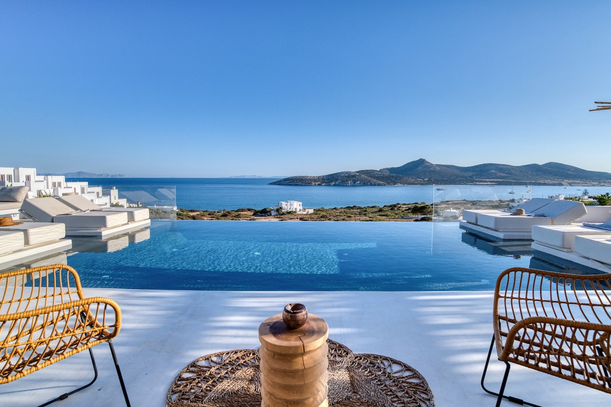 Villa Levantes overview 1